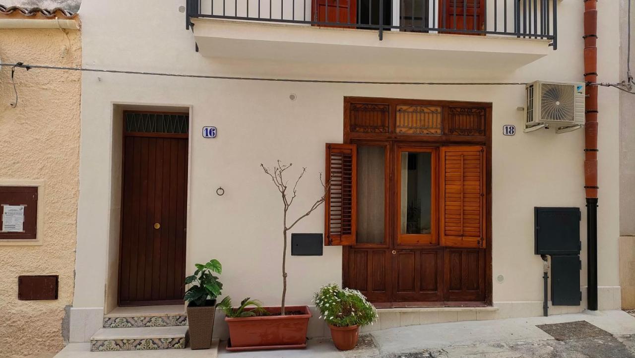 Casa Vacanze Gloria Castellammare del Golfo Luaran gambar